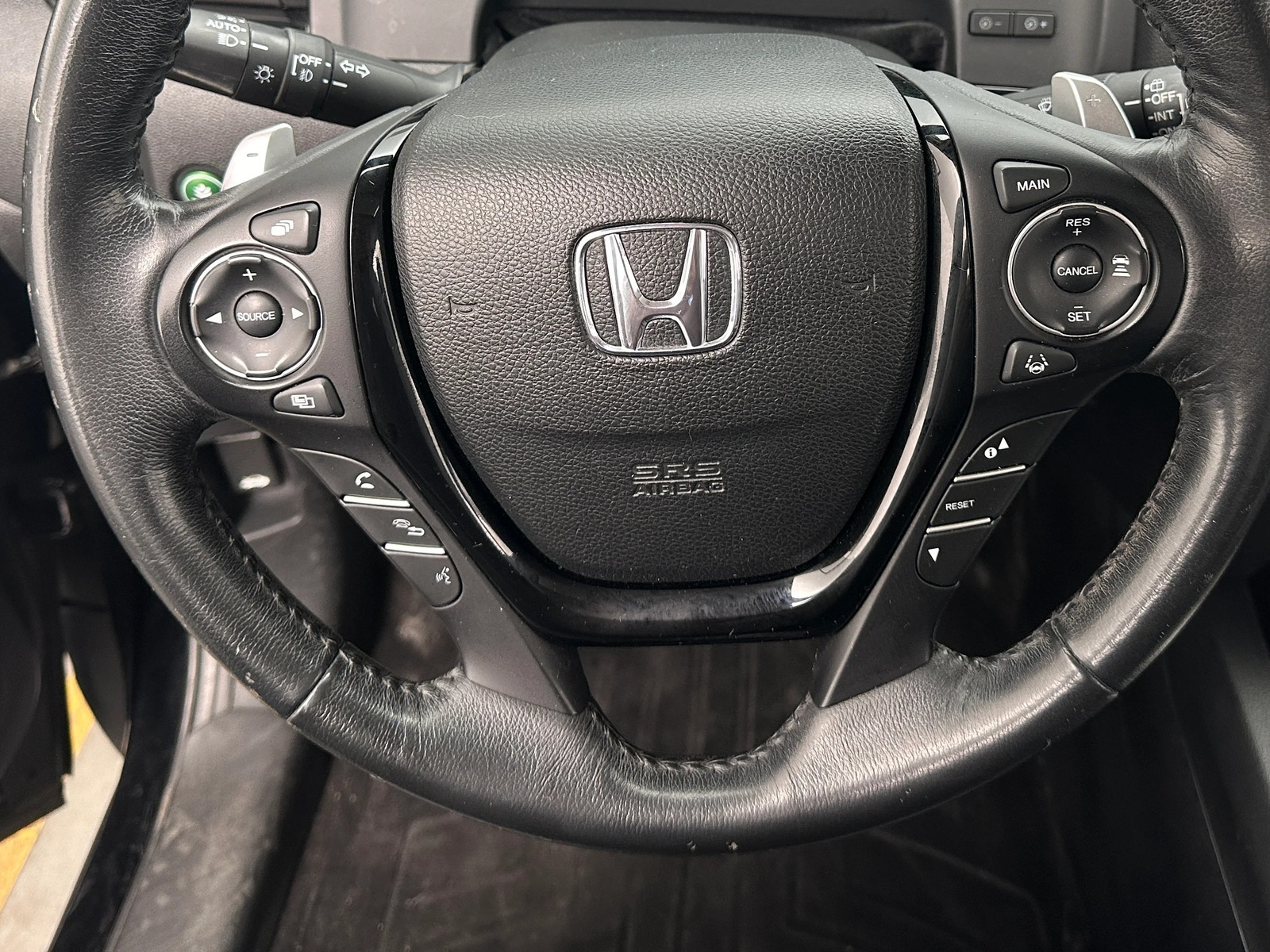 Thumbnail: 2016 Honda Pilot - 4