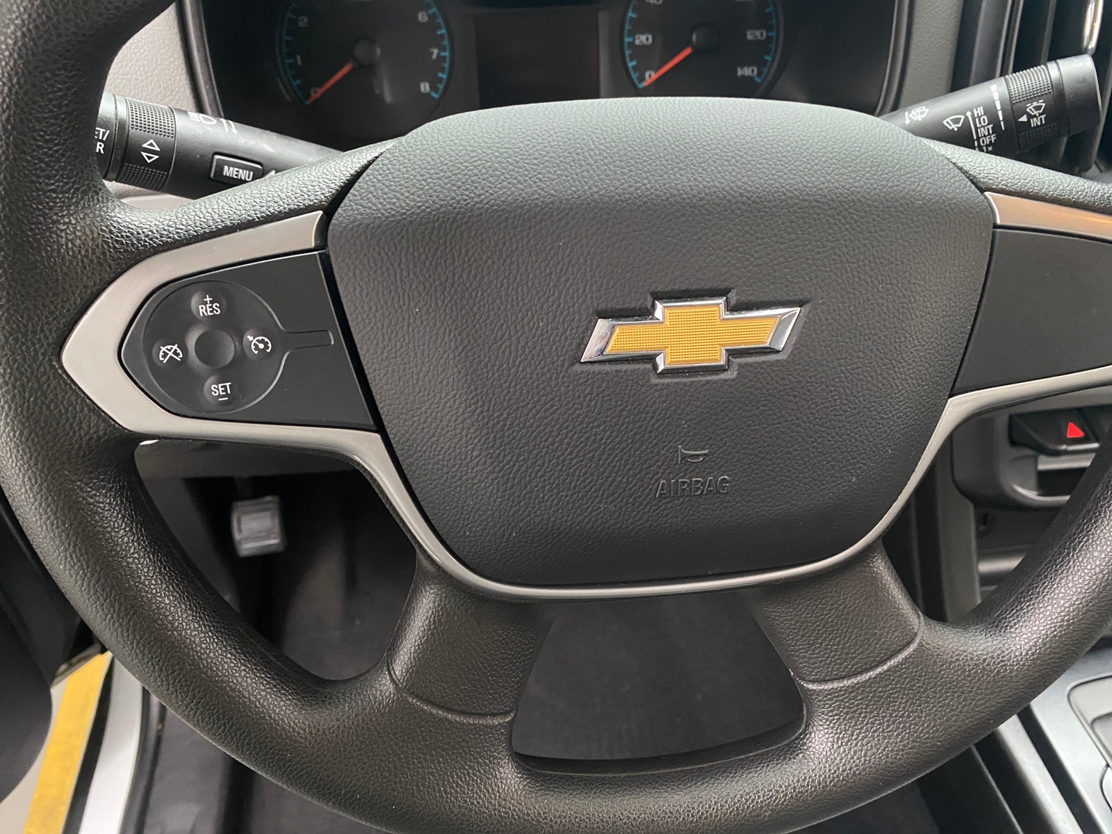 Thumbnail: 2022 Chevrolet Colorado - 5