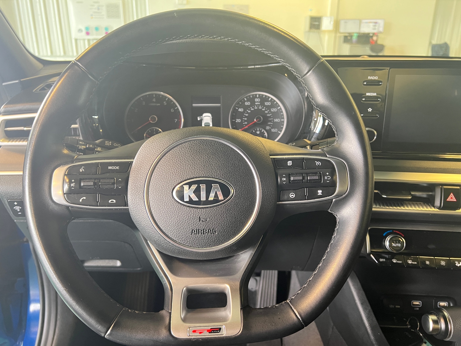 Thumbnail: 2021 Kia K5 - 4