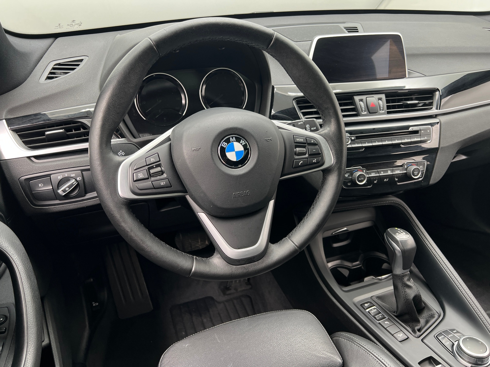 Thumbnail: 2018 BMW X1 - 4