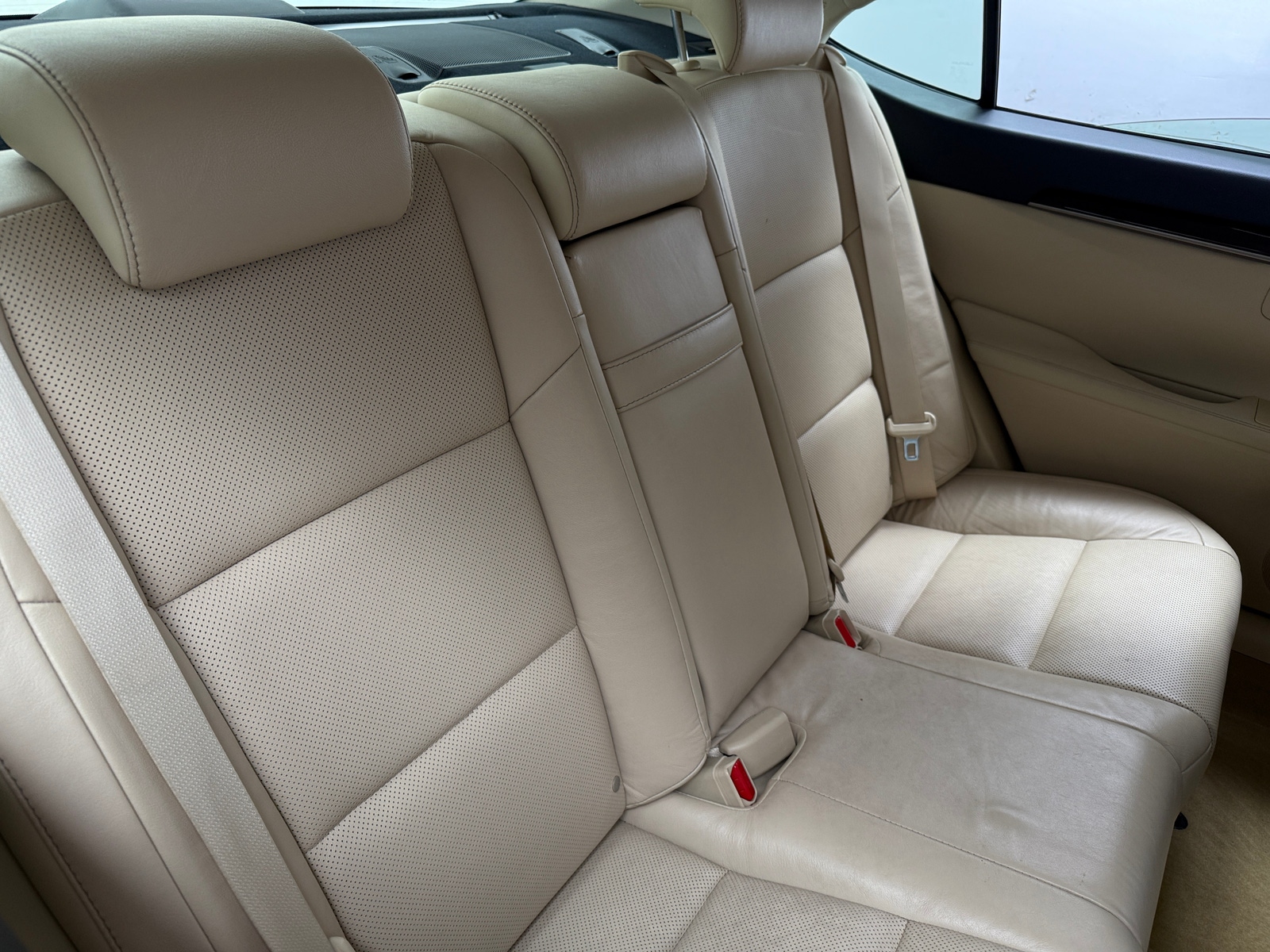 Thumbnail: 2013 Lexus ES - 5