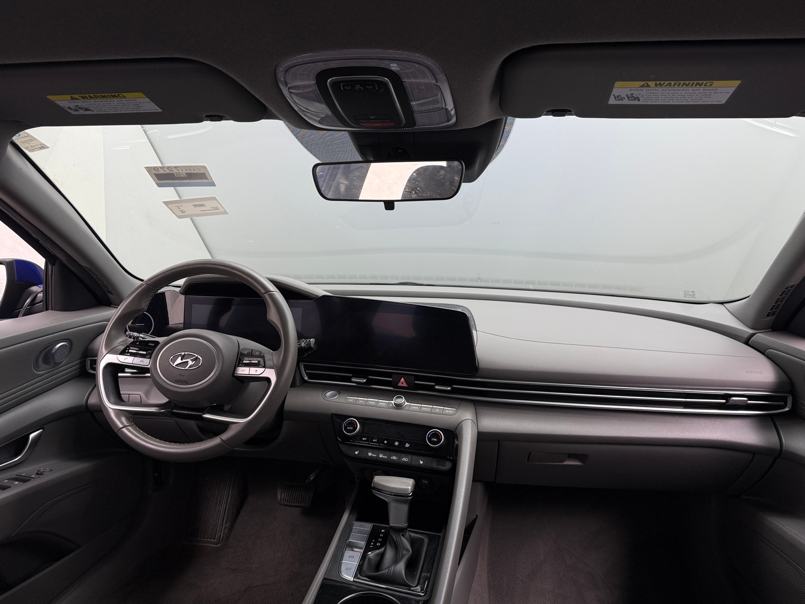 Thumbnail: 2023 Hyundai Elantra - 3