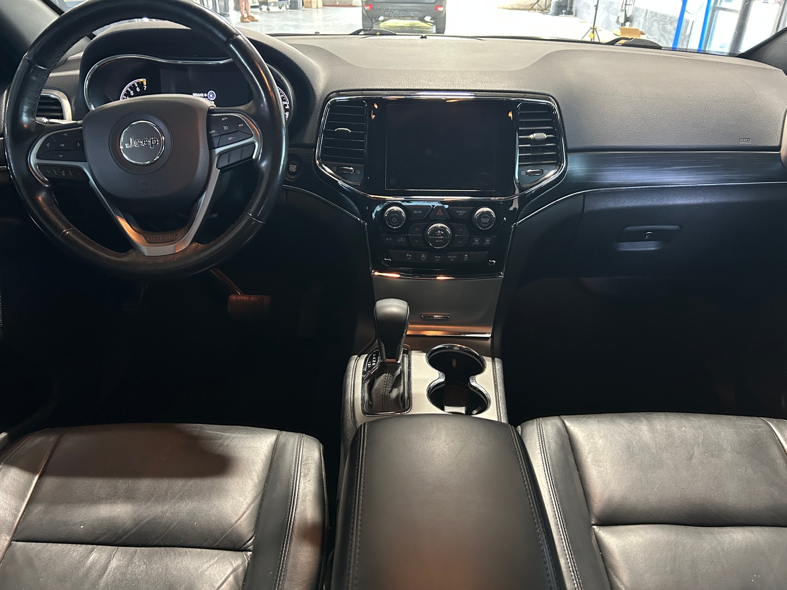 Thumbnail: 2019 Jeep Grand Cherokee - 2