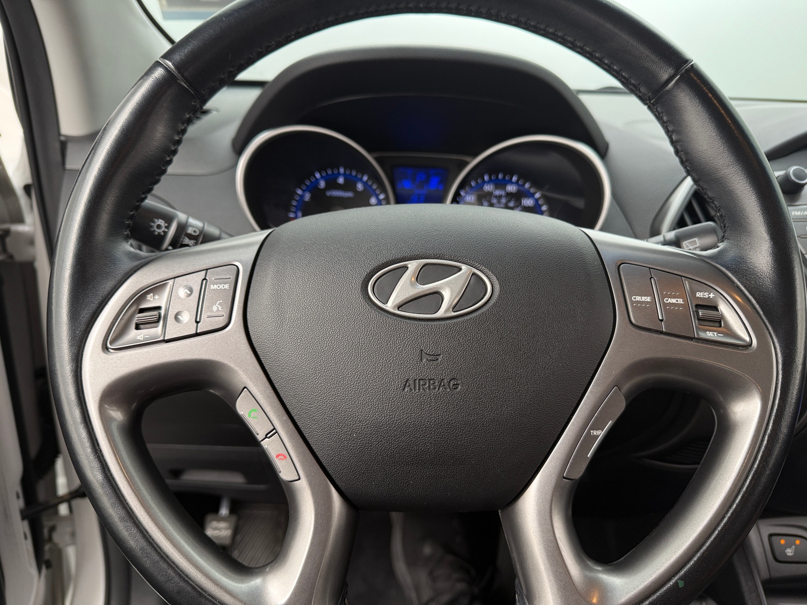Thumbnail: 2015 Hyundai Tucson - 4