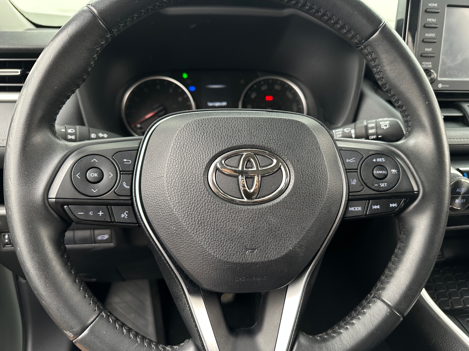 Thumbnail: 2021 Toyota RAV4 - 4