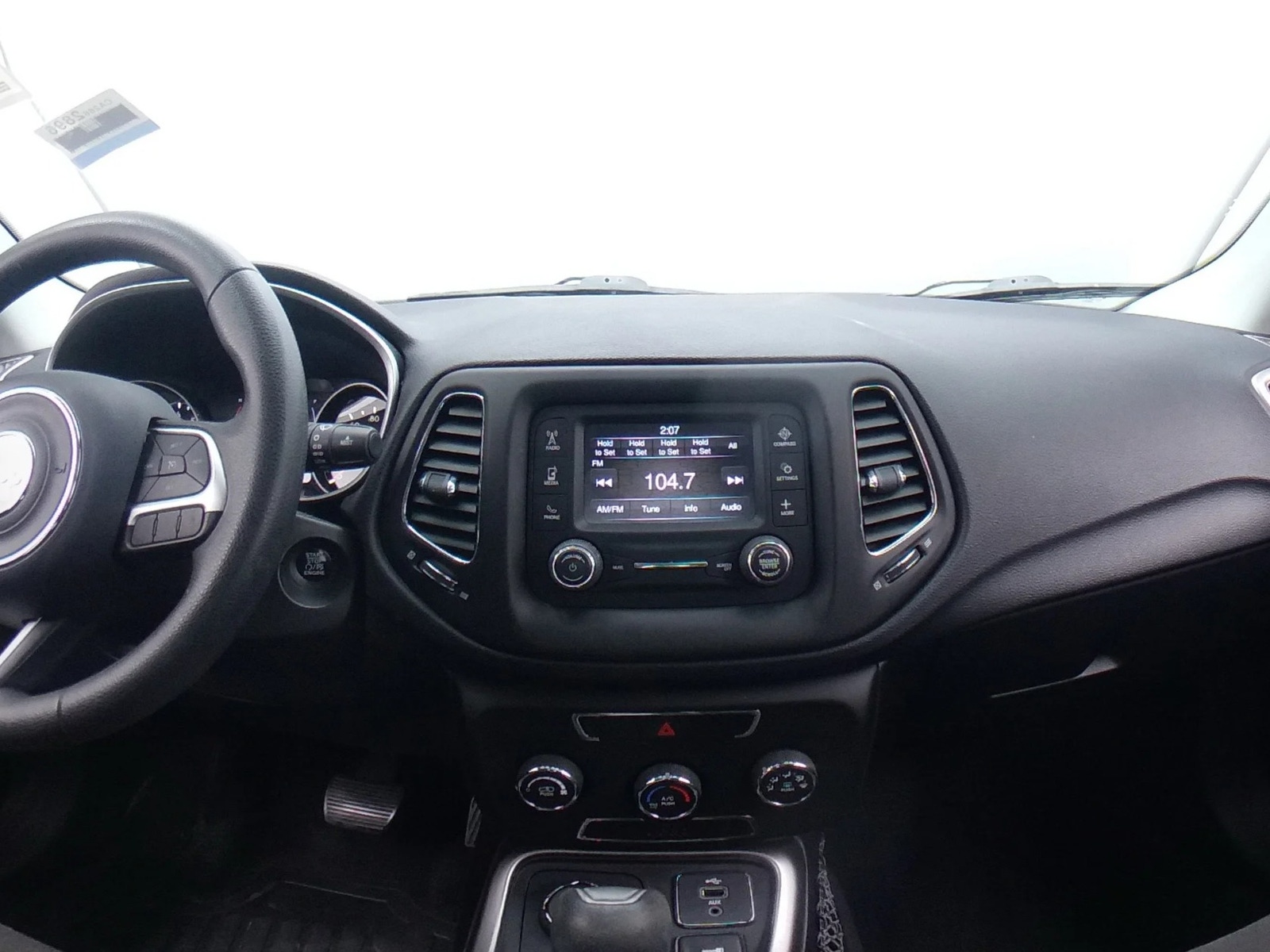 Thumbnail: 2017 Jeep Compass - 3