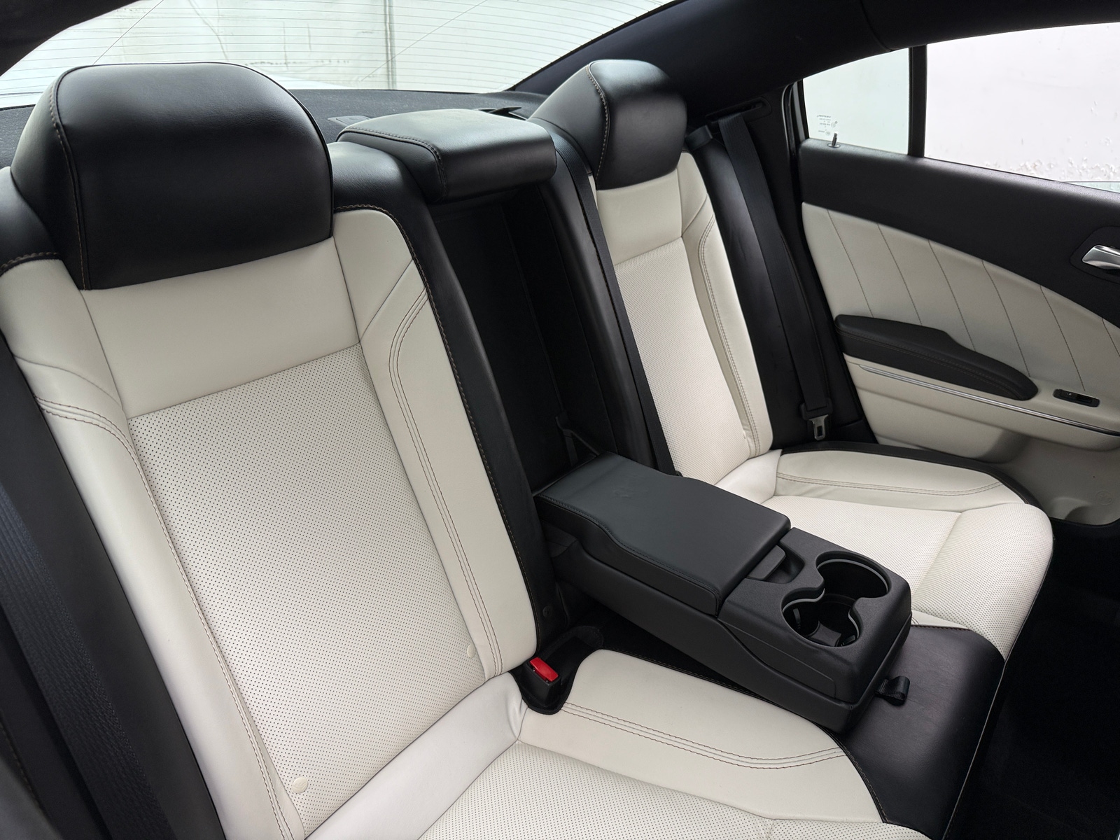 Thumbnail: 2016 Dodge Charger - 5