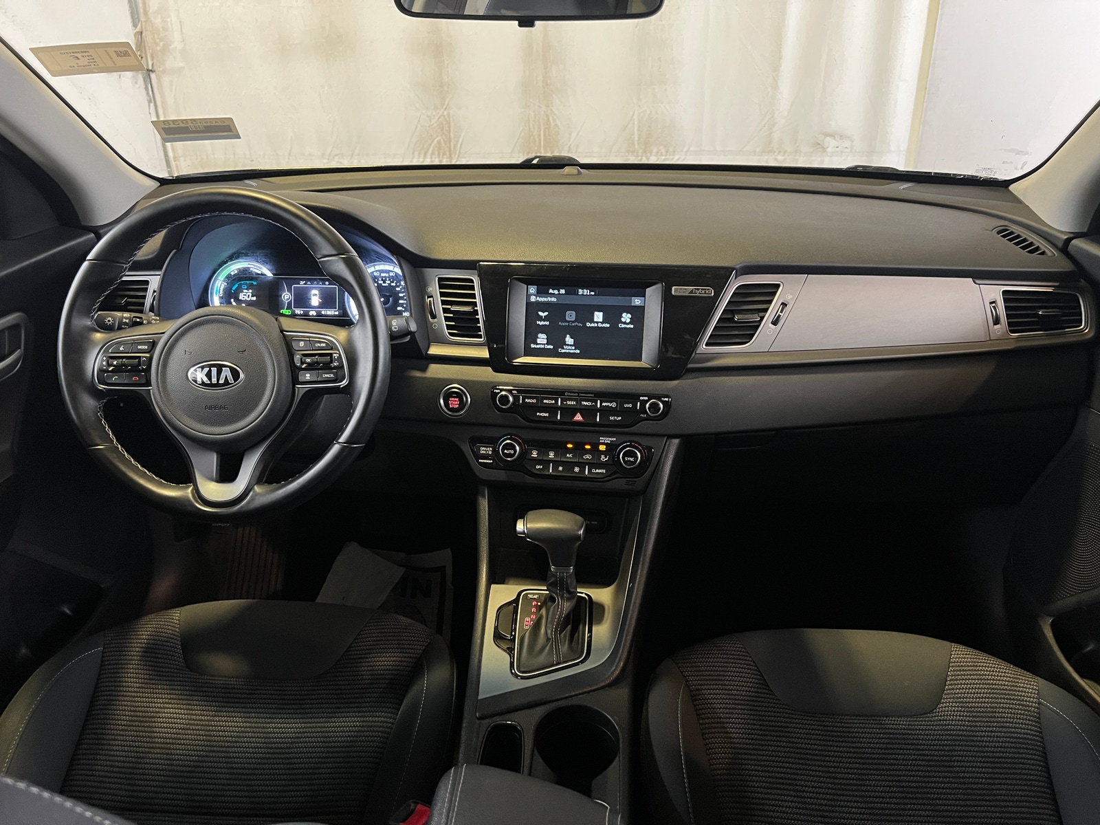 Thumbnail: 2019 Kia Niro - 3