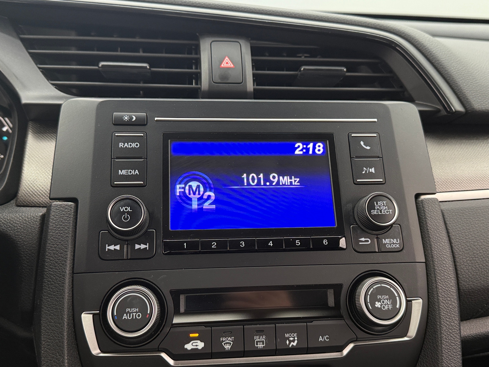 Thumbnail: 2019 Honda Civic - 4