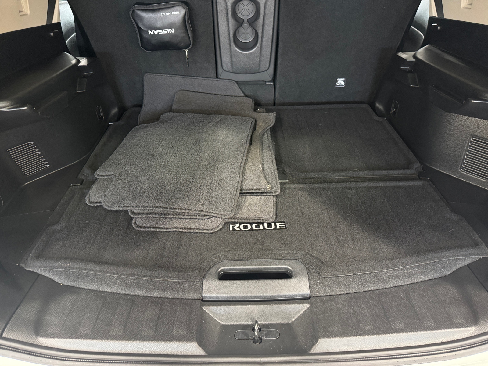 Thumbnail: 2019 Nissan Rogue - 7