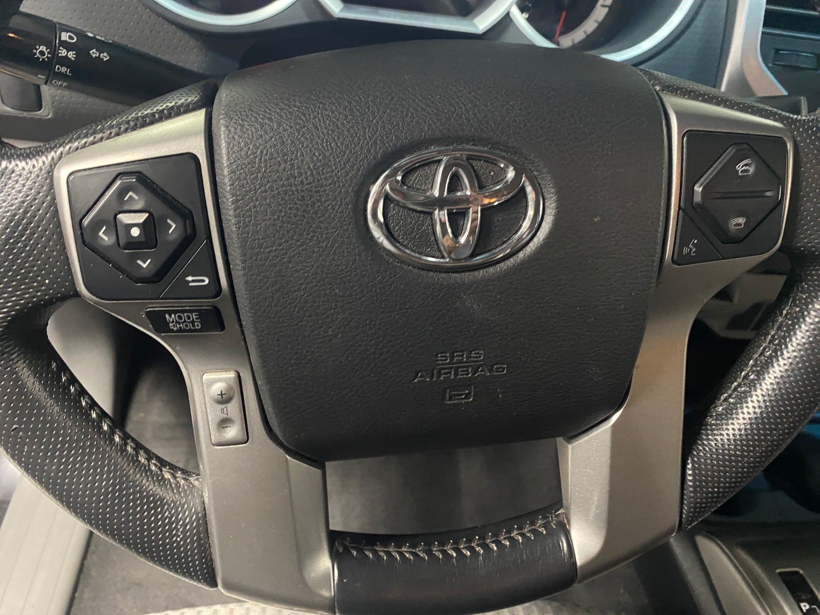 Thumbnail: 2015 Toyota Tacoma - 5