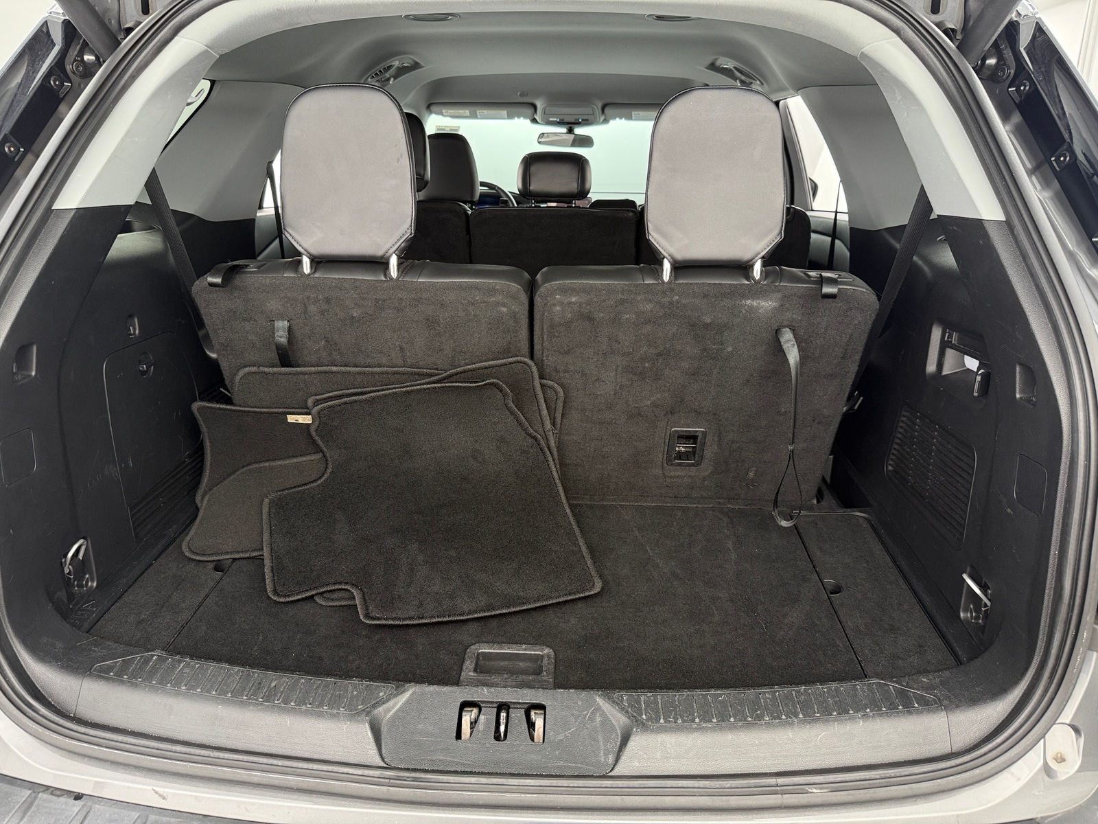 Thumbnail: 2023 Ford Explorer - 7