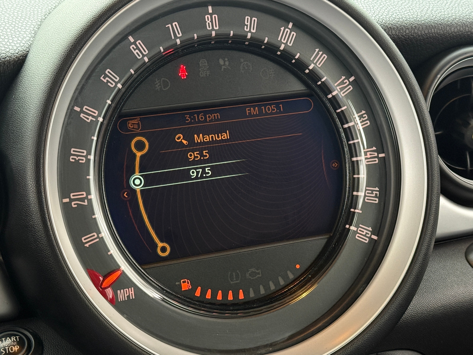Thumbnail: 2015 MINI Cooper Convertible - 4