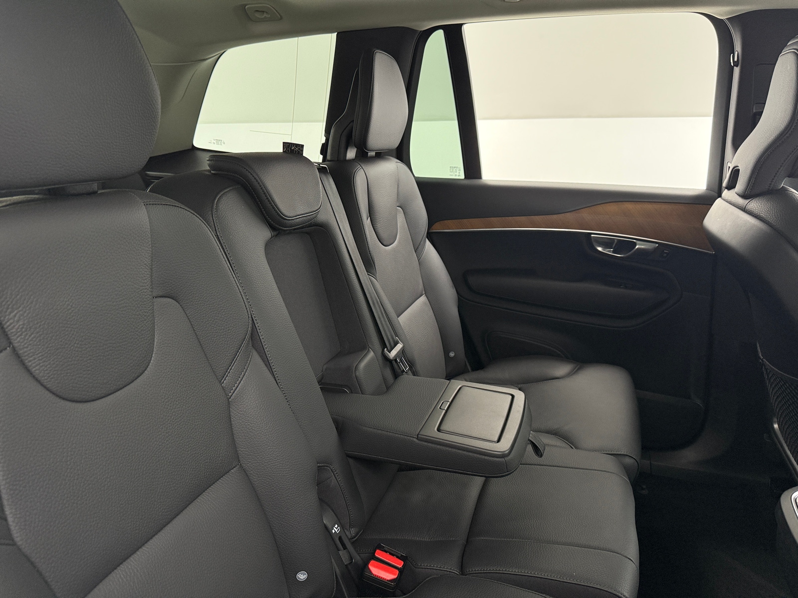 Thumbnail: 2025 Volvo XC90 - 5