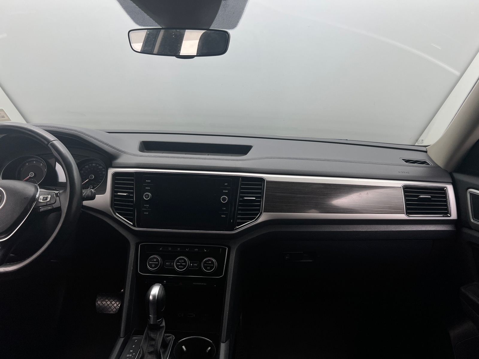 Thumbnail: 2018 Volkswagen Atlas - 2