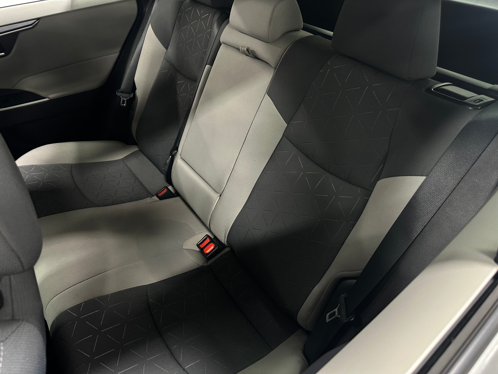 Thumbnail: 2021 Toyota RAV4 - 6