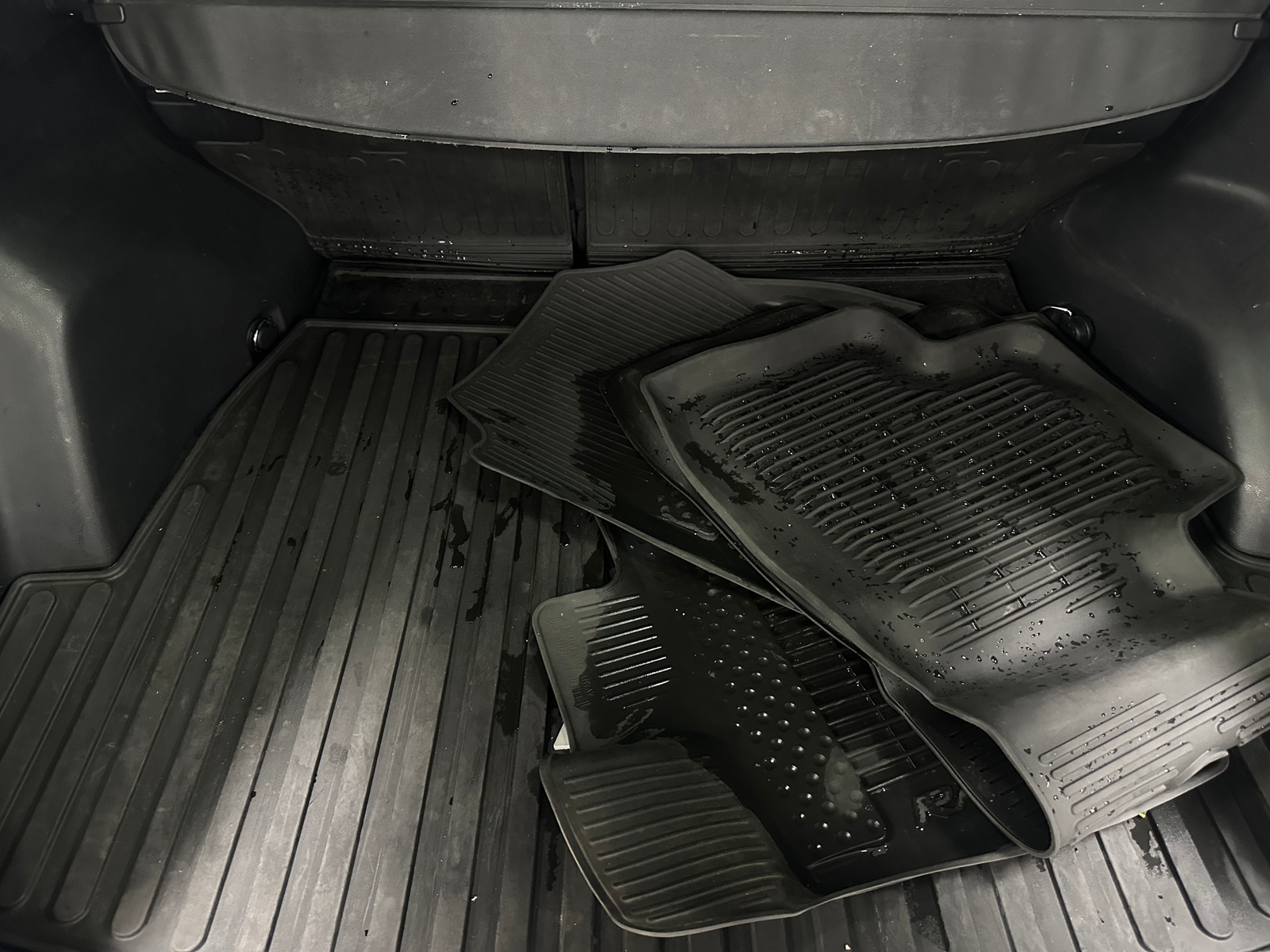 Thumbnail: 2021 Toyota RAV4 - 7