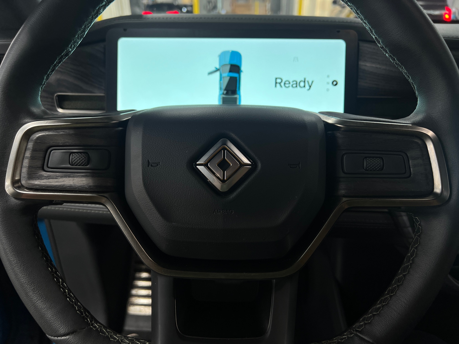 Thumbnail: 2022 Rivian R1T - 4