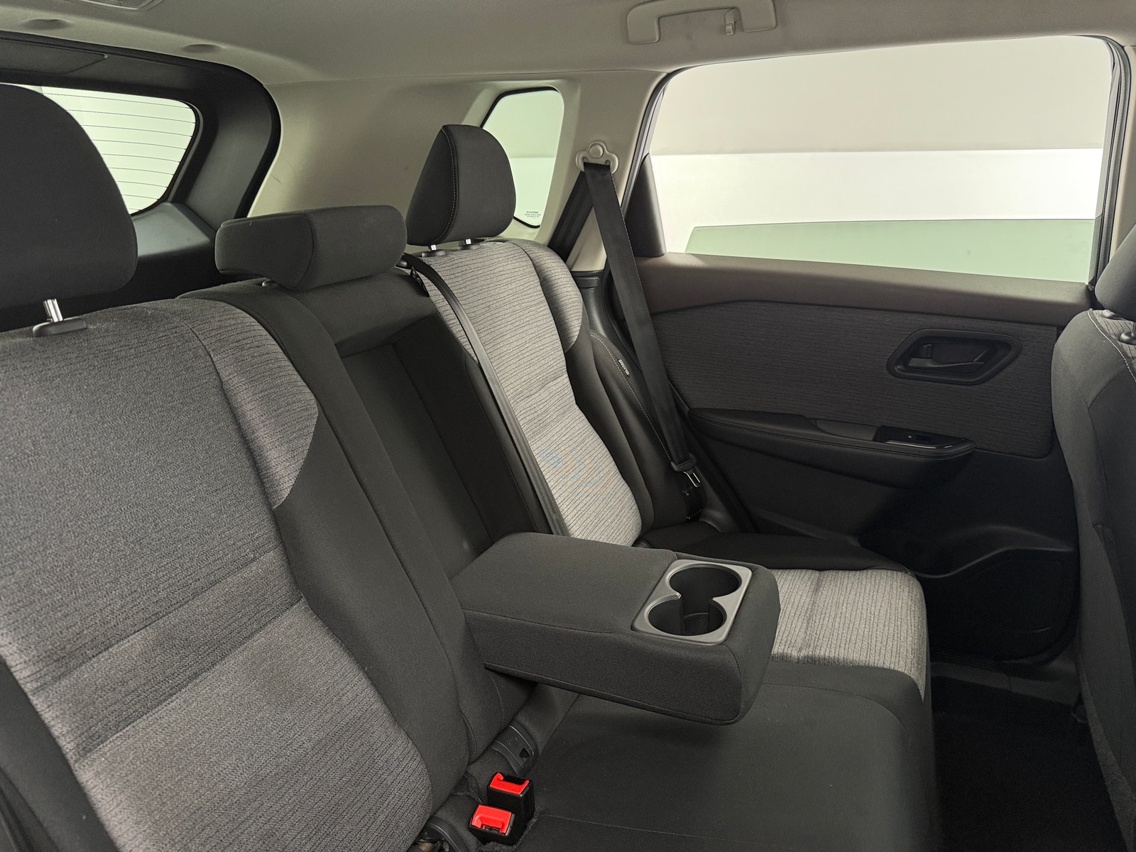 Thumbnail: 2021 Nissan Rogue - 6