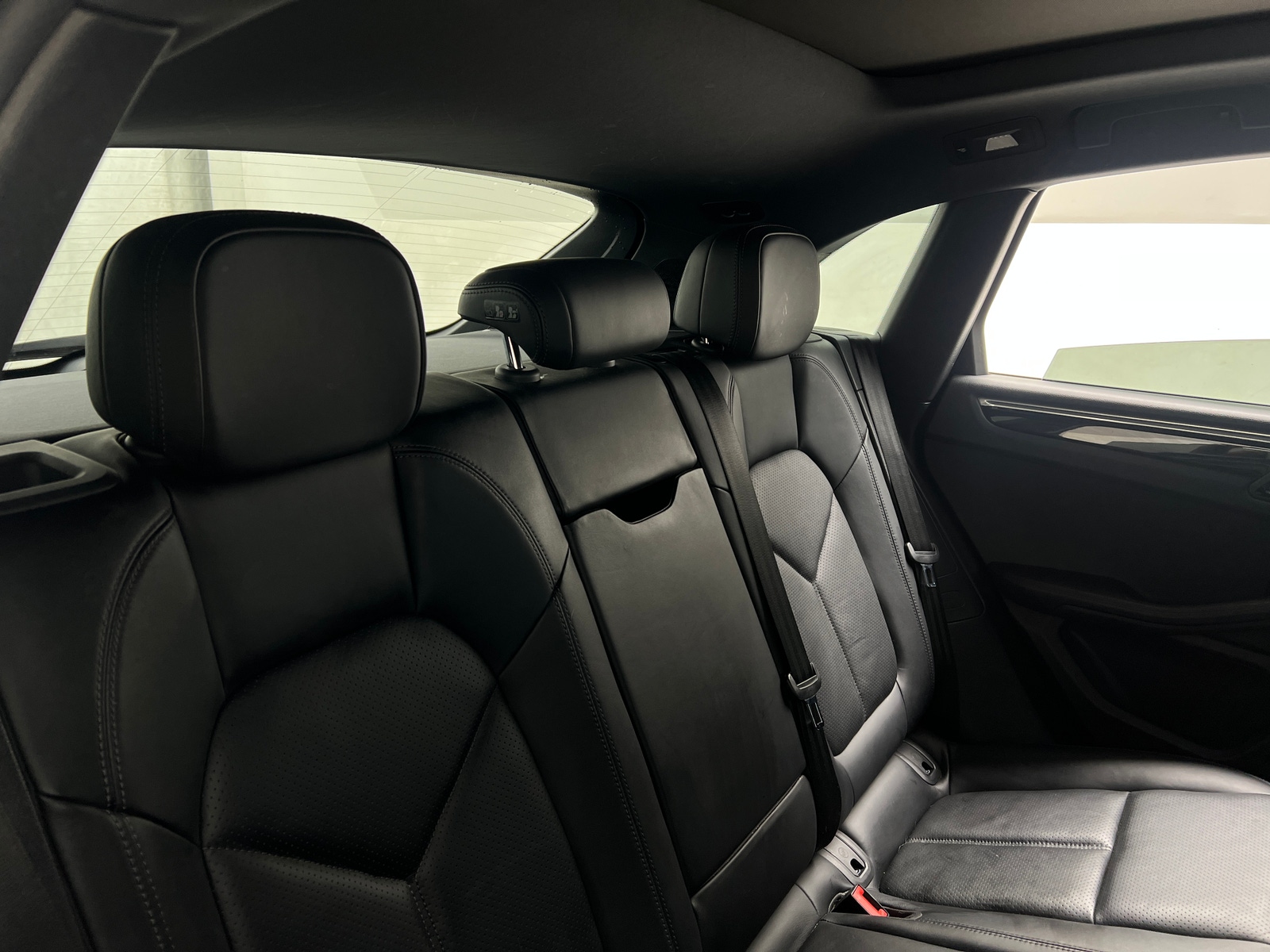 Thumbnail: 2018 Porsche Macan - 5