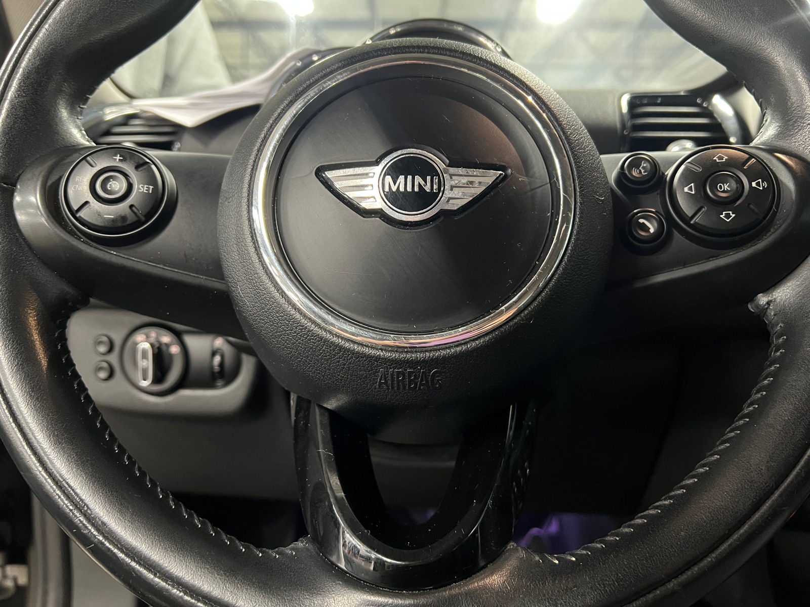 Thumbnail: 2017 MINI Cooper Clubman - 4