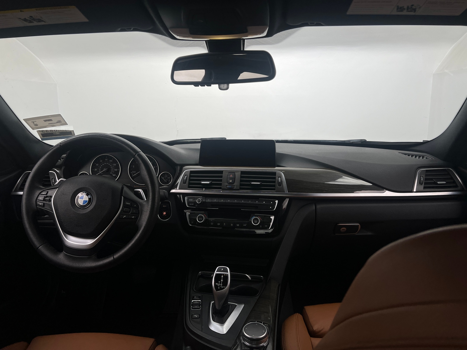 Thumbnail: 2017 BMW 3 Series - 2