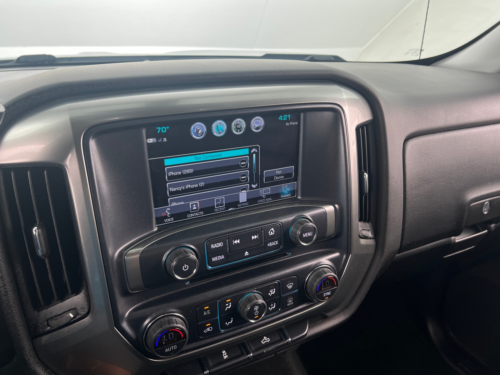 Thumbnail: 2018 Chevrolet Silverado 1500 - 4