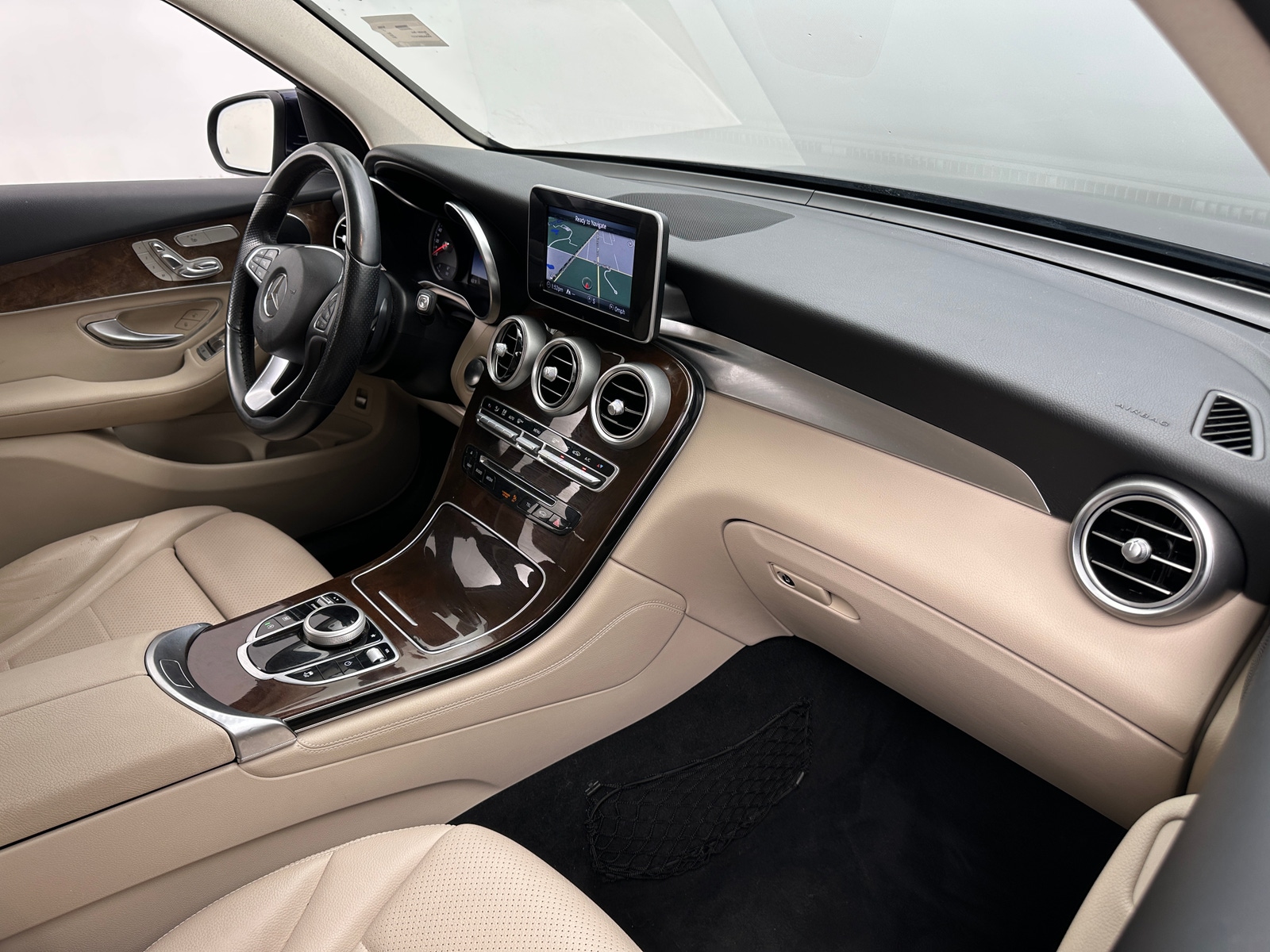 Thumbnail: 2017 Mercedes-Benz GLC - 2