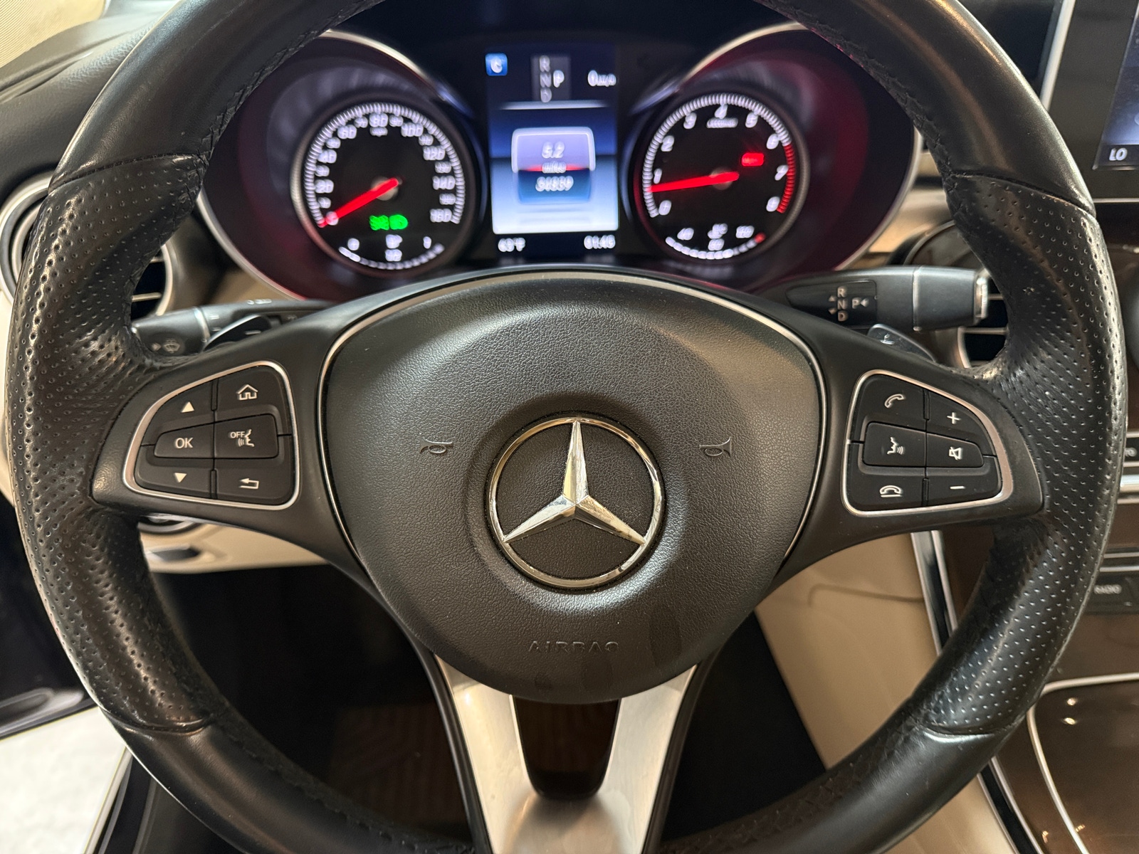 Thumbnail: 2017 Mercedes-Benz GLC - 4