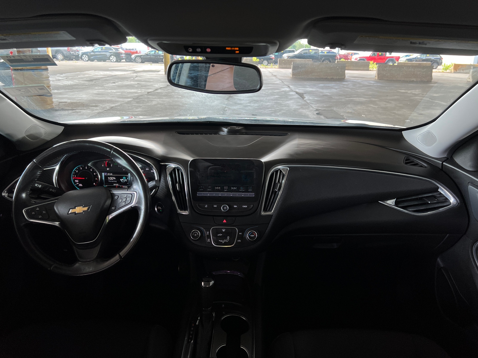 Thumbnail: 2018 Chevrolet Malibu - 3