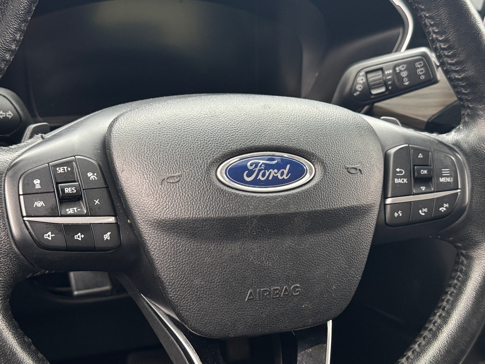 Thumbnail: 2020 Ford Escape - 4