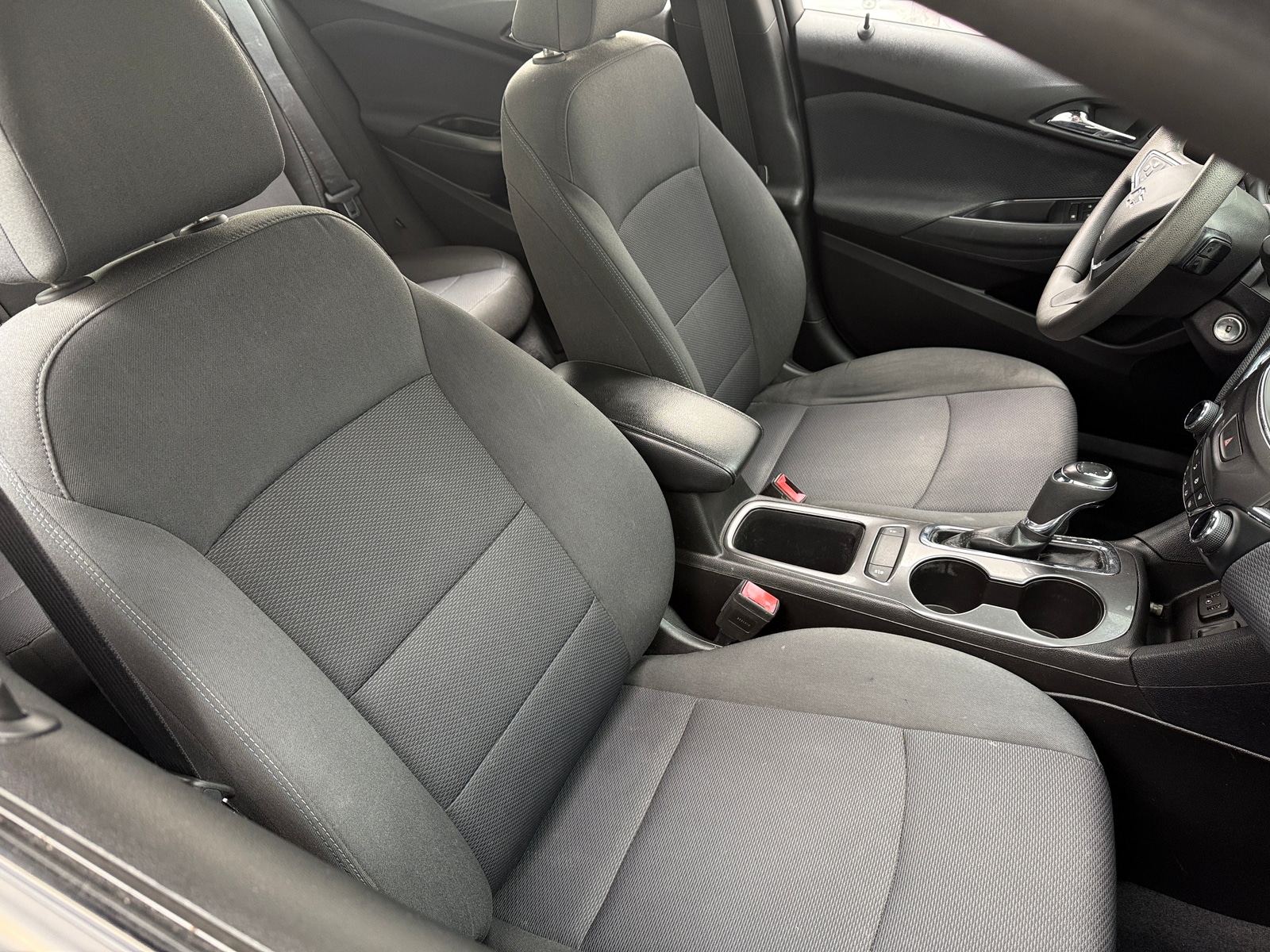 Thumbnail: 2019 Chevrolet Cruze - 2