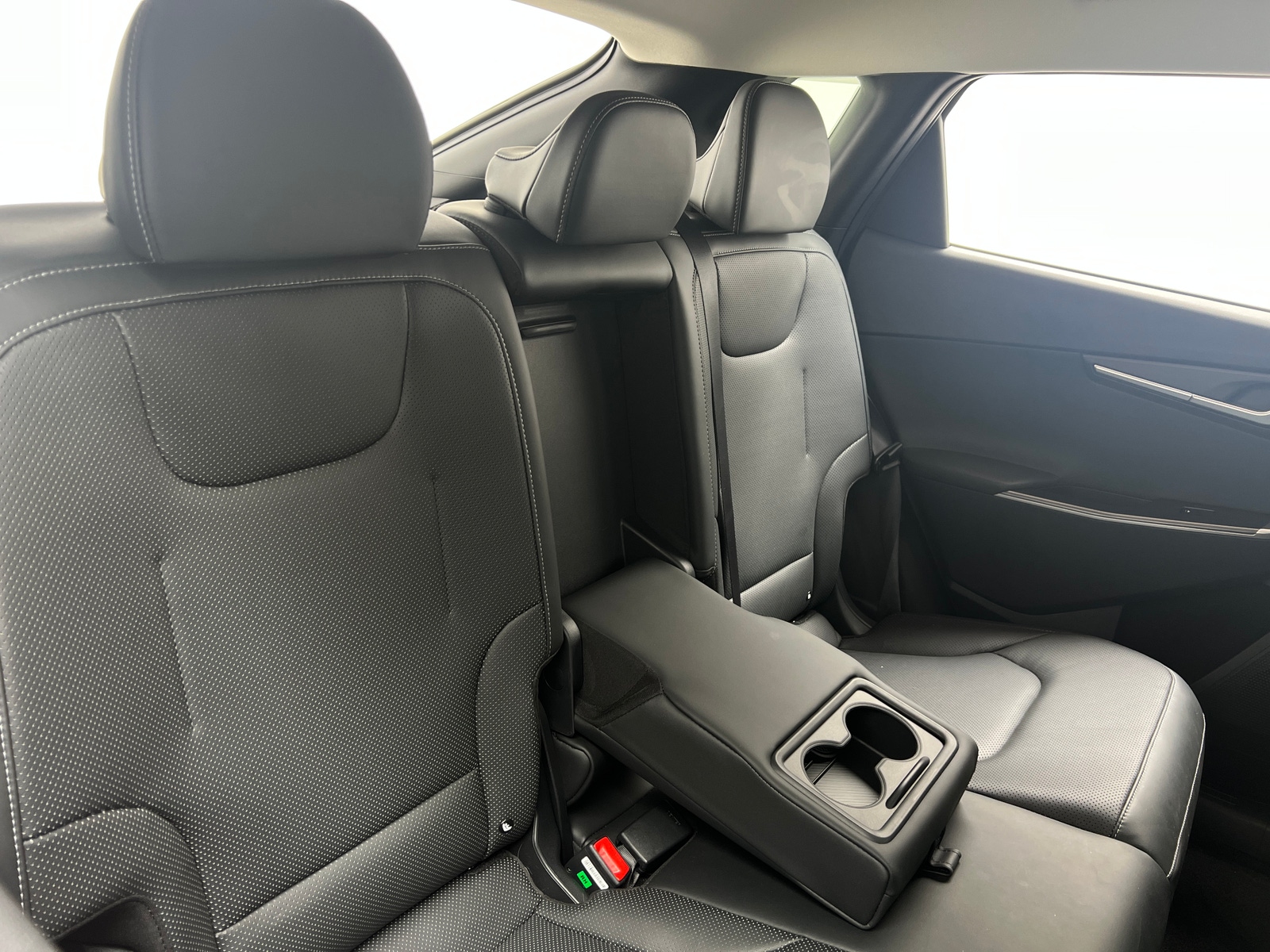 Thumbnail: 2023 Kia EV6 - 5