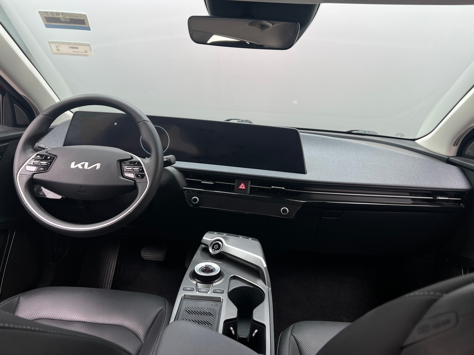 Thumbnail: 2023 Kia EV6 - 2