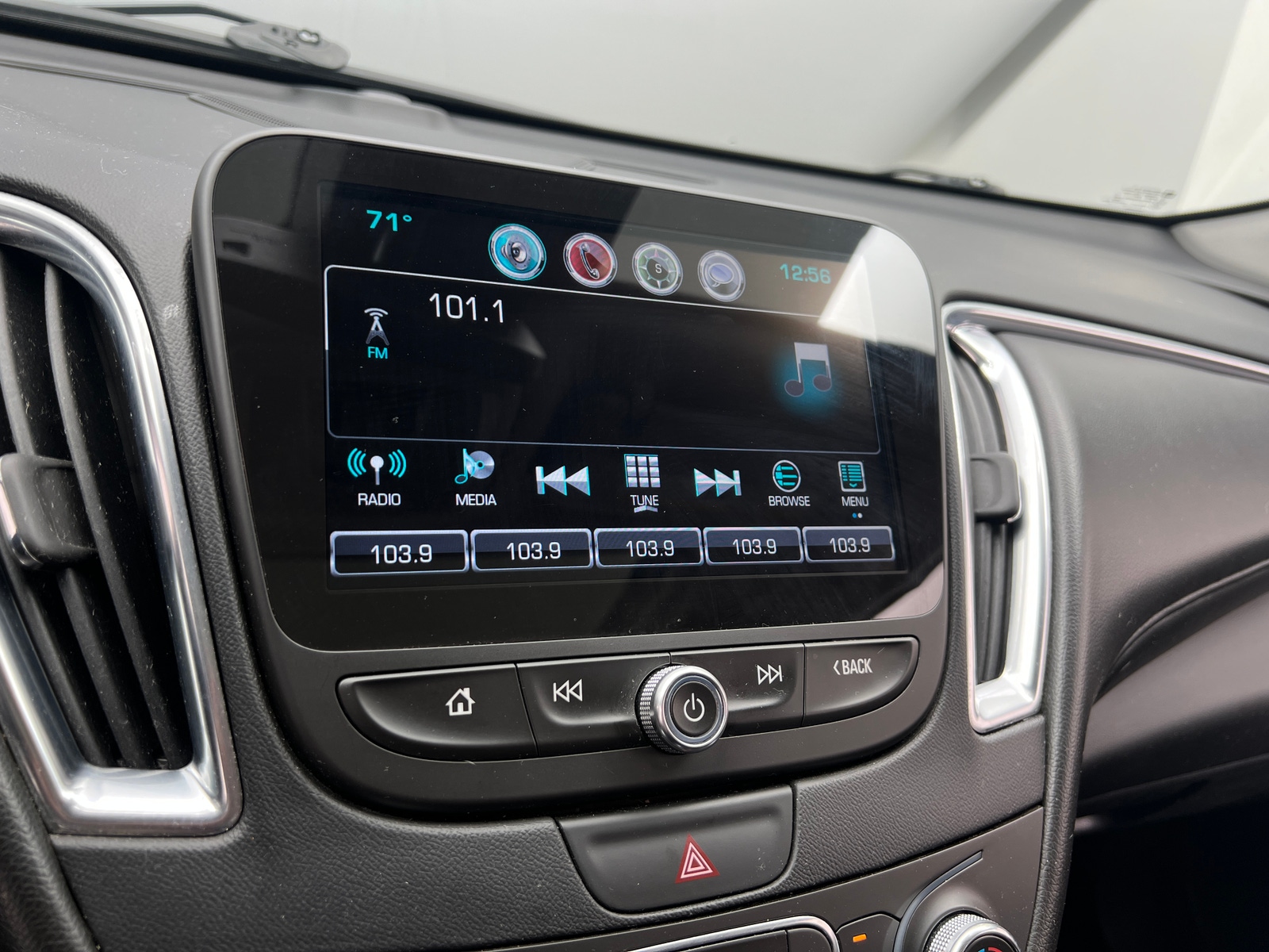 Thumbnail: 2016 Chevrolet Malibu - 4