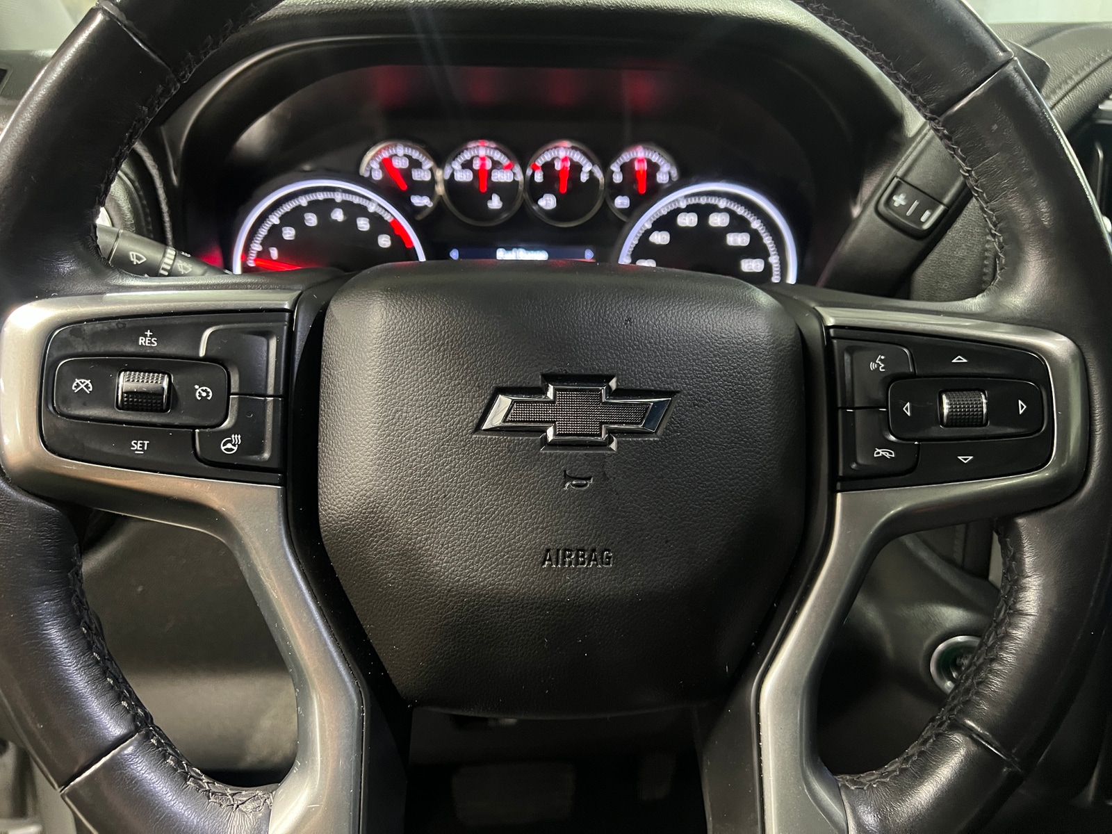 Thumbnail: 2019 Chevrolet Silverado 1500 - 5