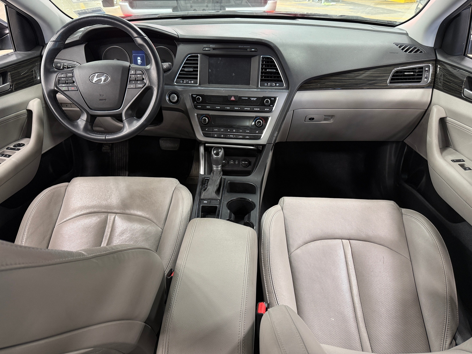 Thumbnail: 2017 Hyundai Sonata - 2