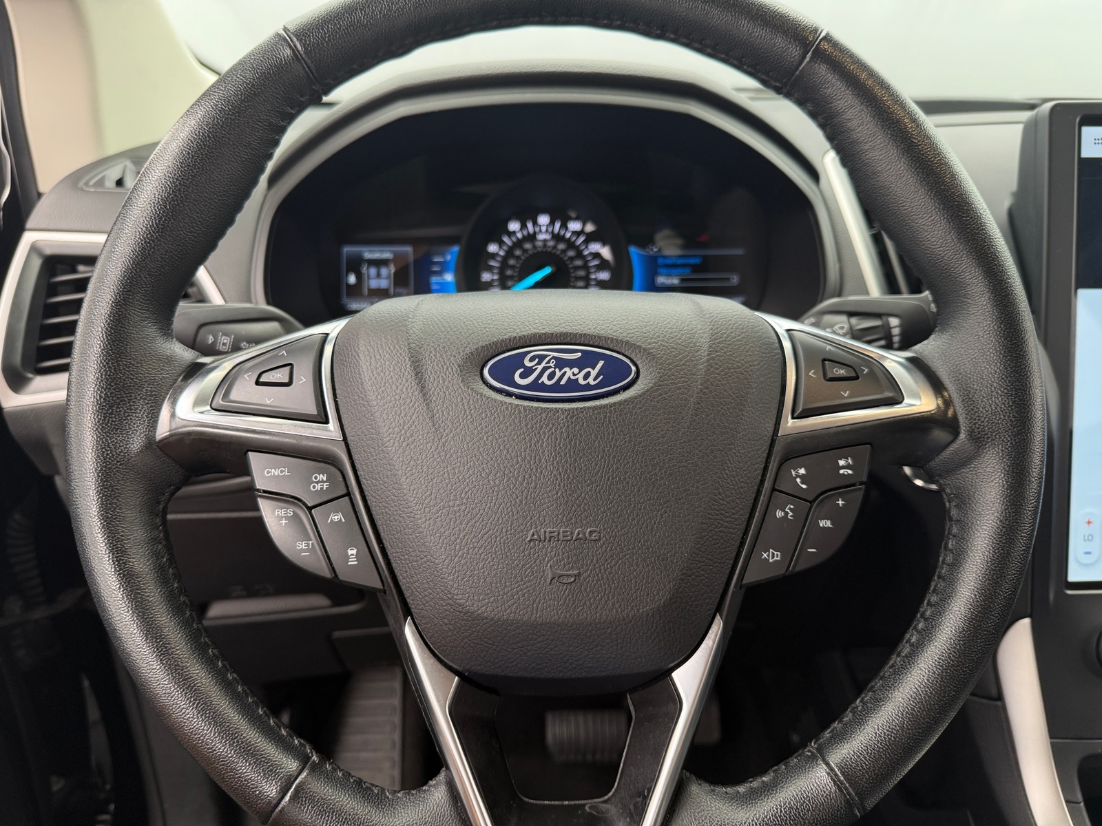 Thumbnail: 2024 Ford Edge - 4