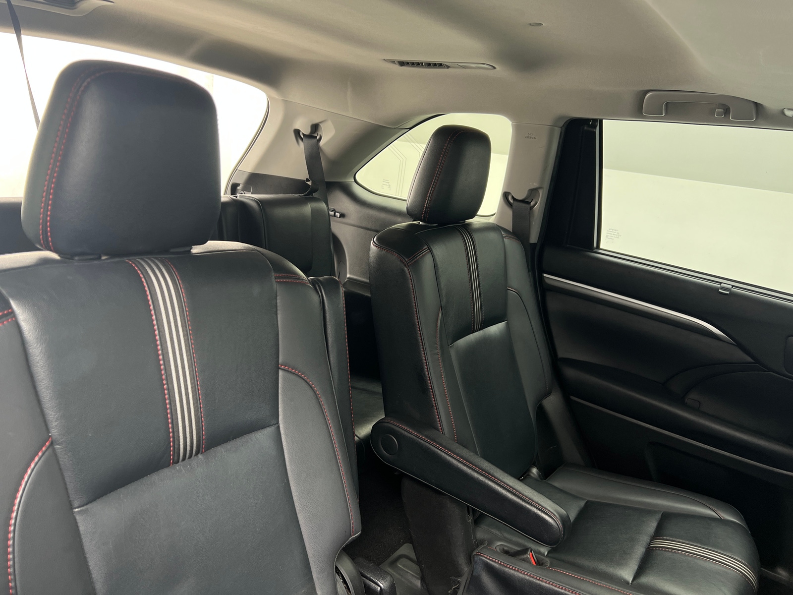 Thumbnail: 2019 Toyota Highlander - 5