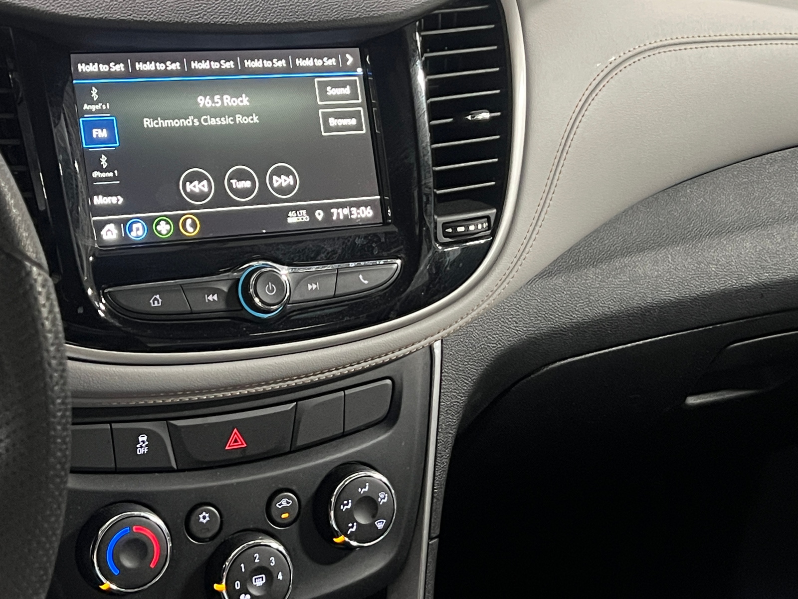 Thumbnail: 2019 Chevrolet Trax - 4