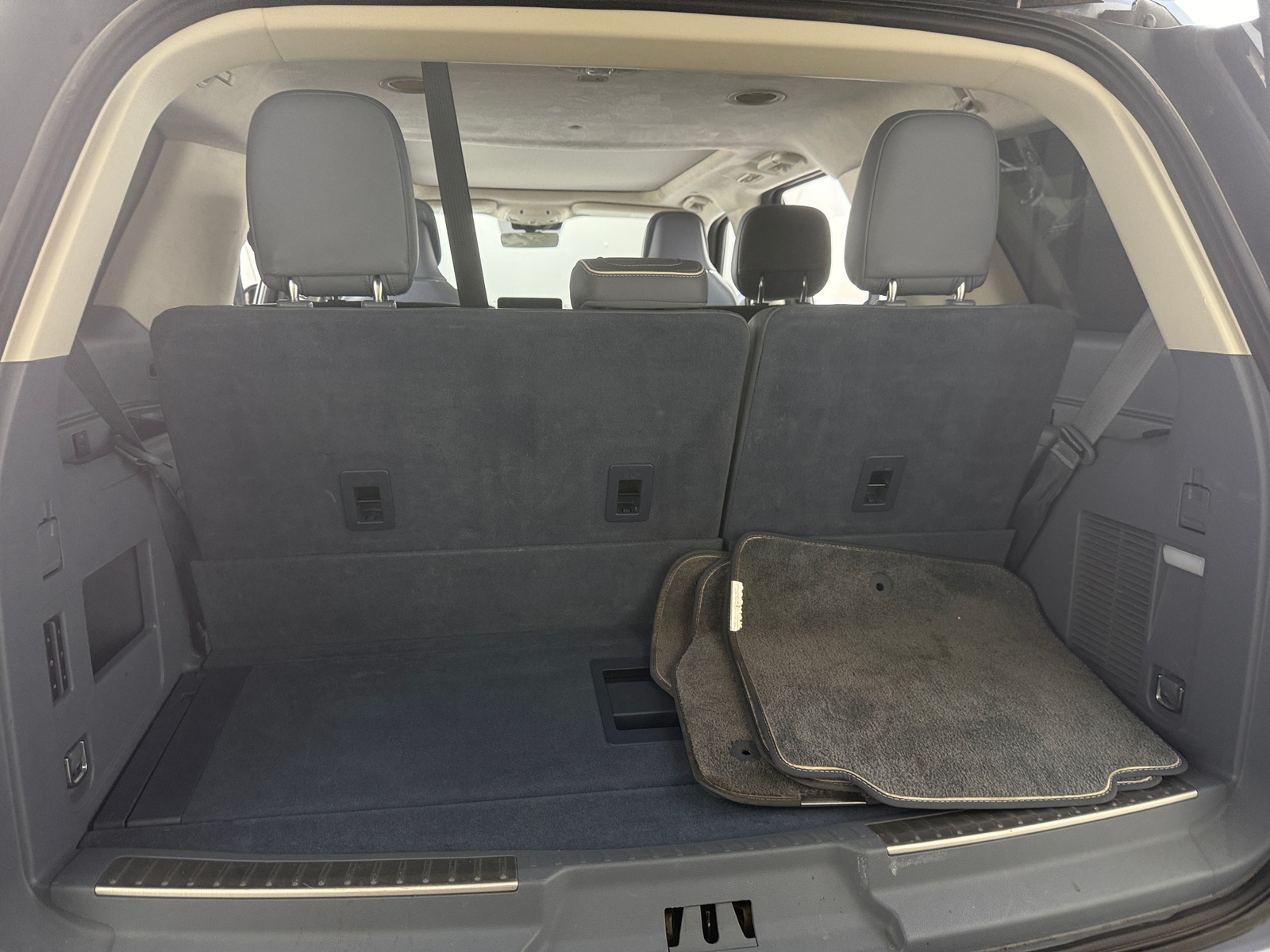 Thumbnail: 2019 Lincoln Navigator - 6