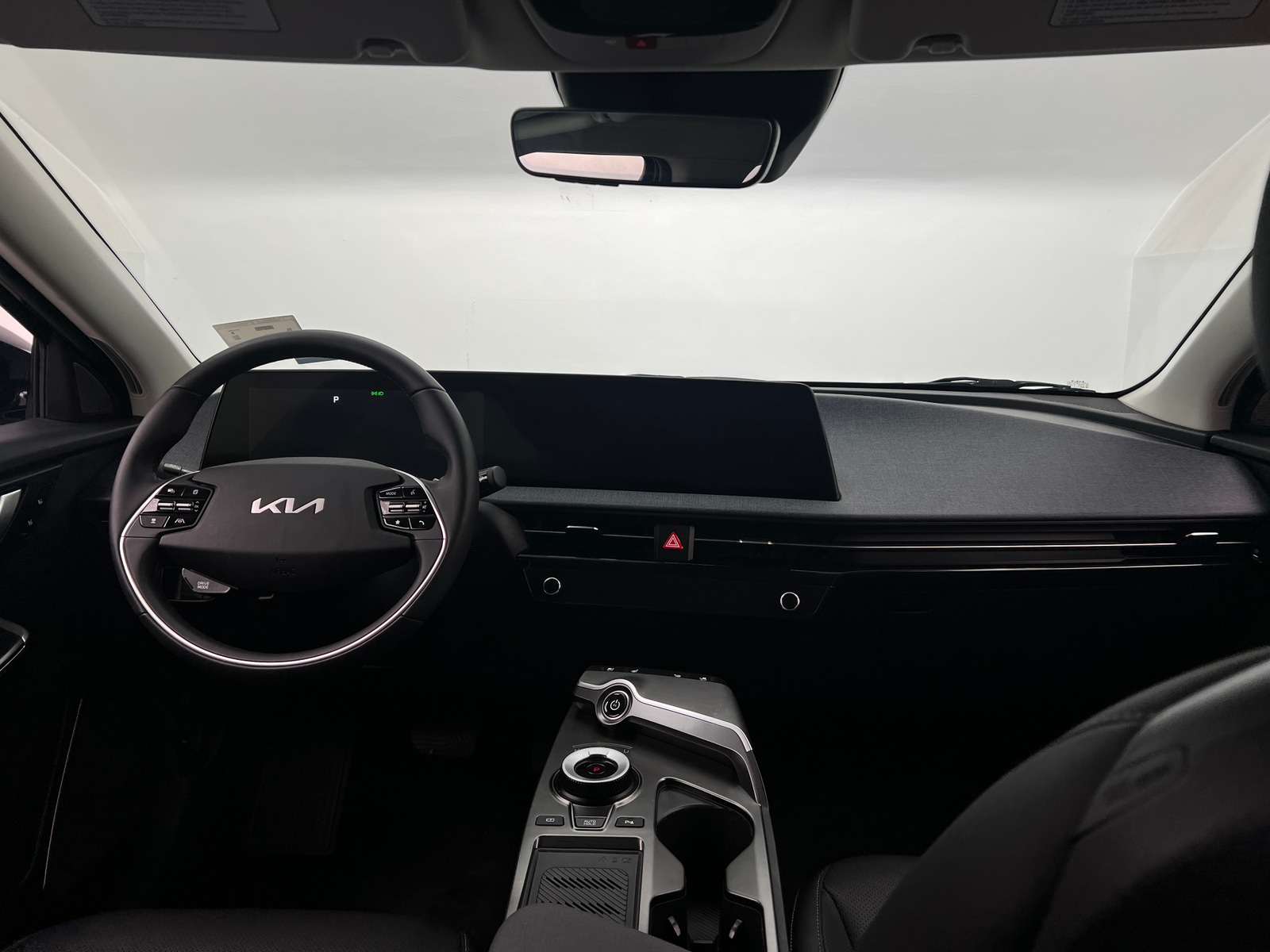 Thumbnail: 2024 Kia EV6 - 2