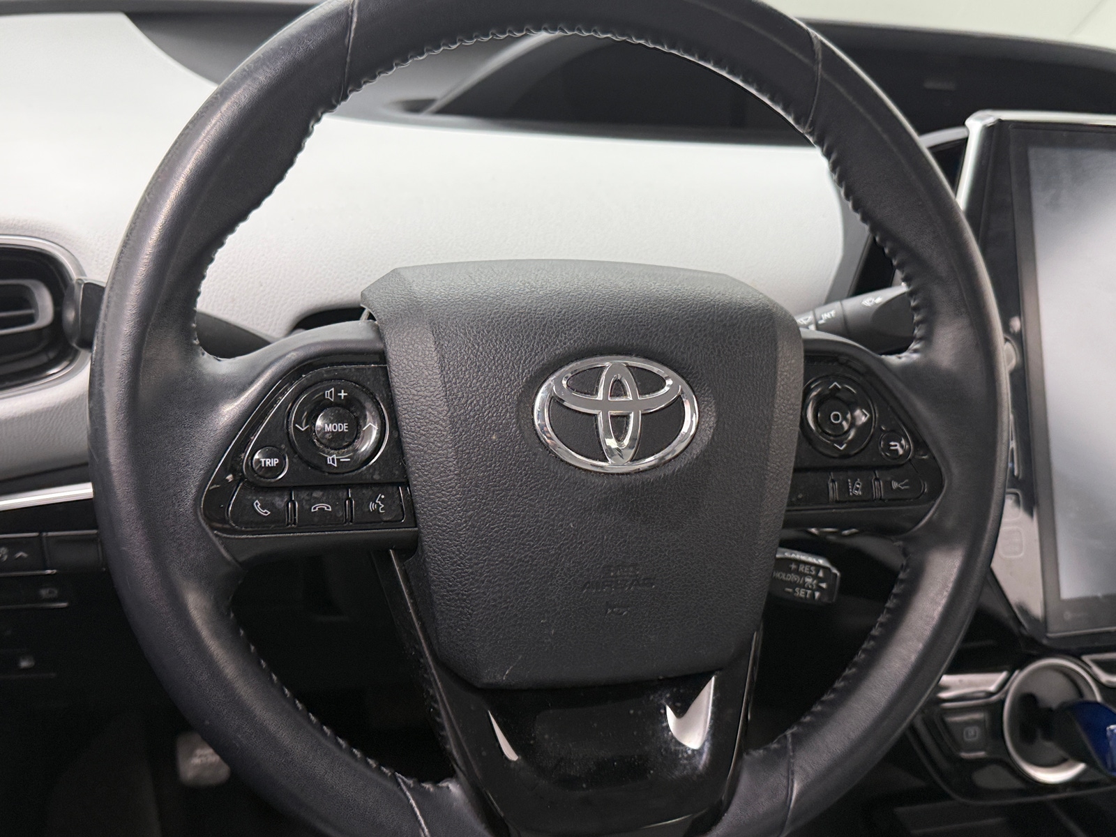 Thumbnail: 2020 Toyota Prius Prime - 4