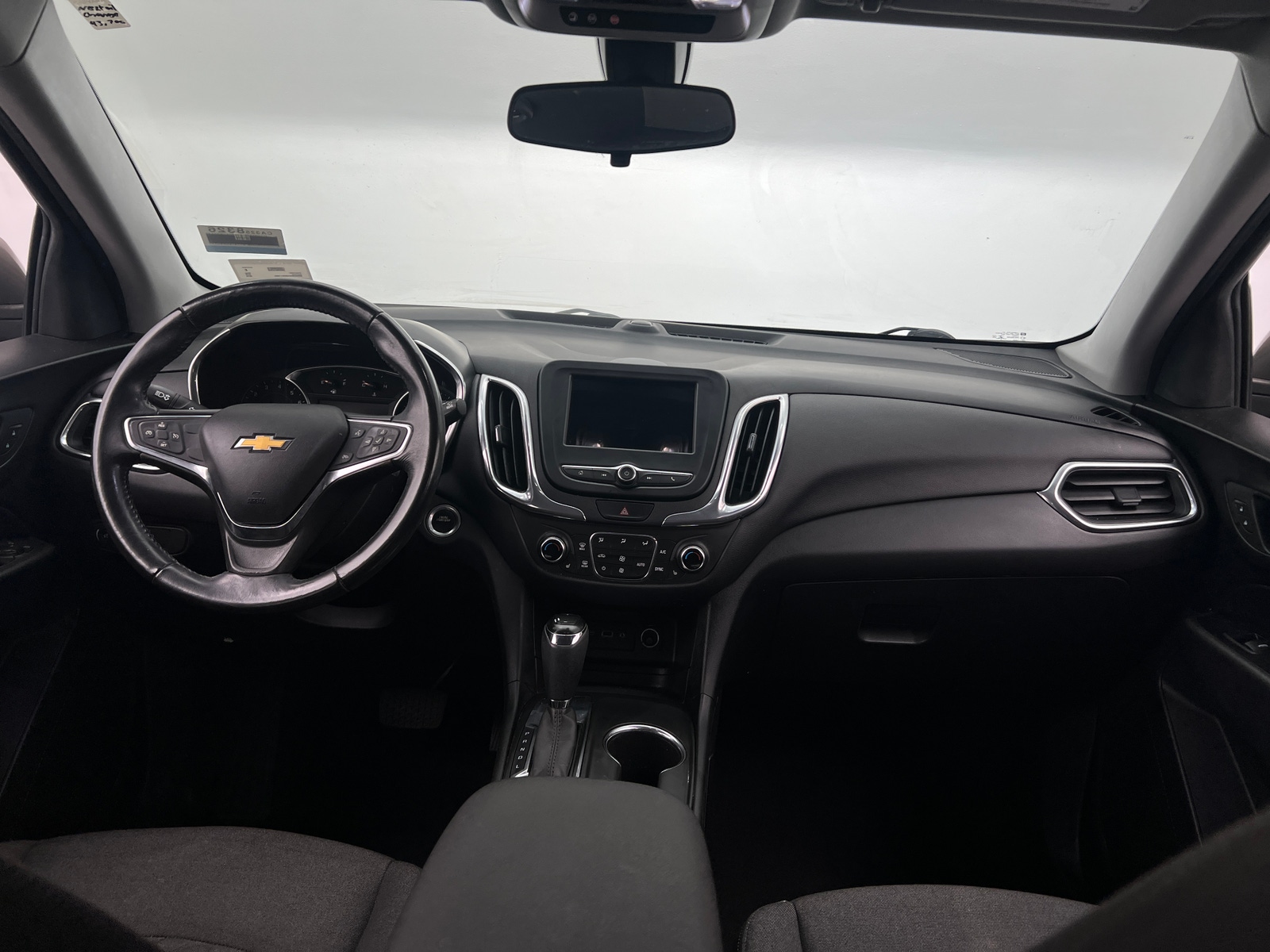 Thumbnail: 2019 Chevrolet Equinox - 3