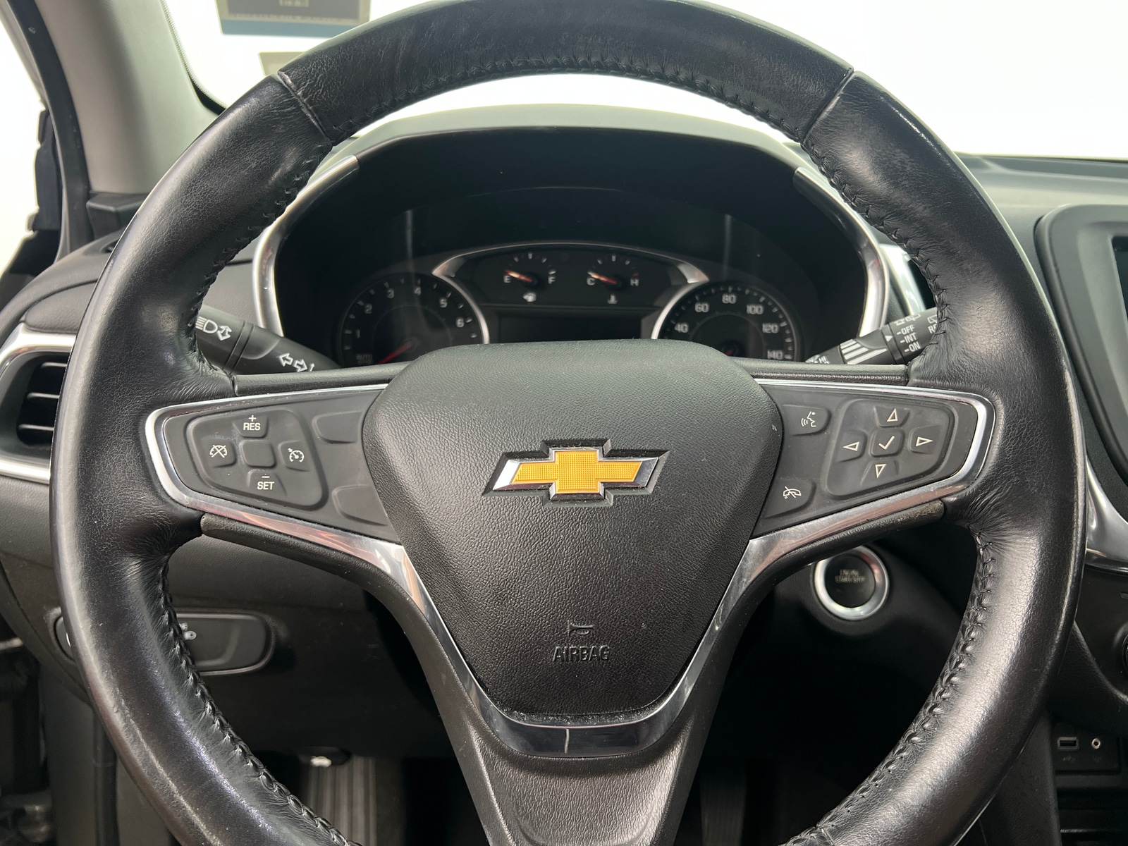Thumbnail: 2019 Chevrolet Equinox - 5