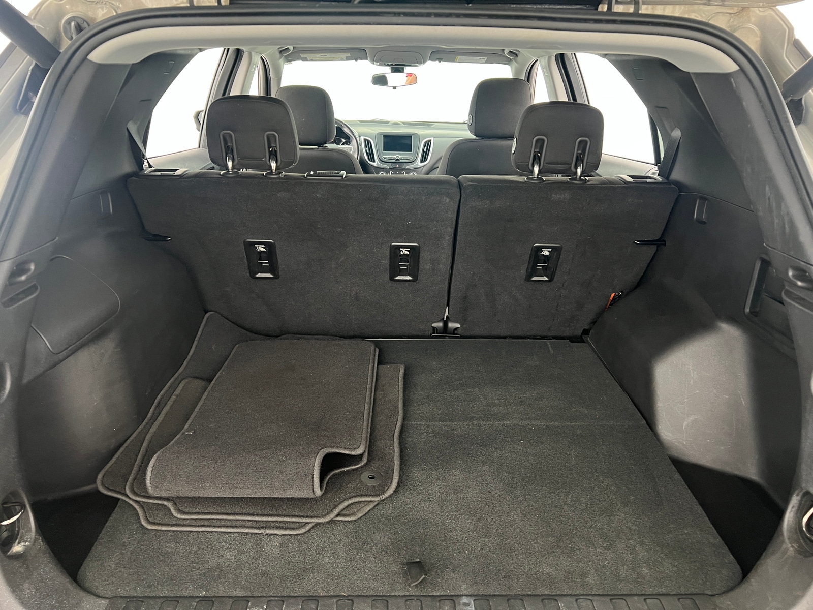 Thumbnail: 2019 Chevrolet Equinox - 7