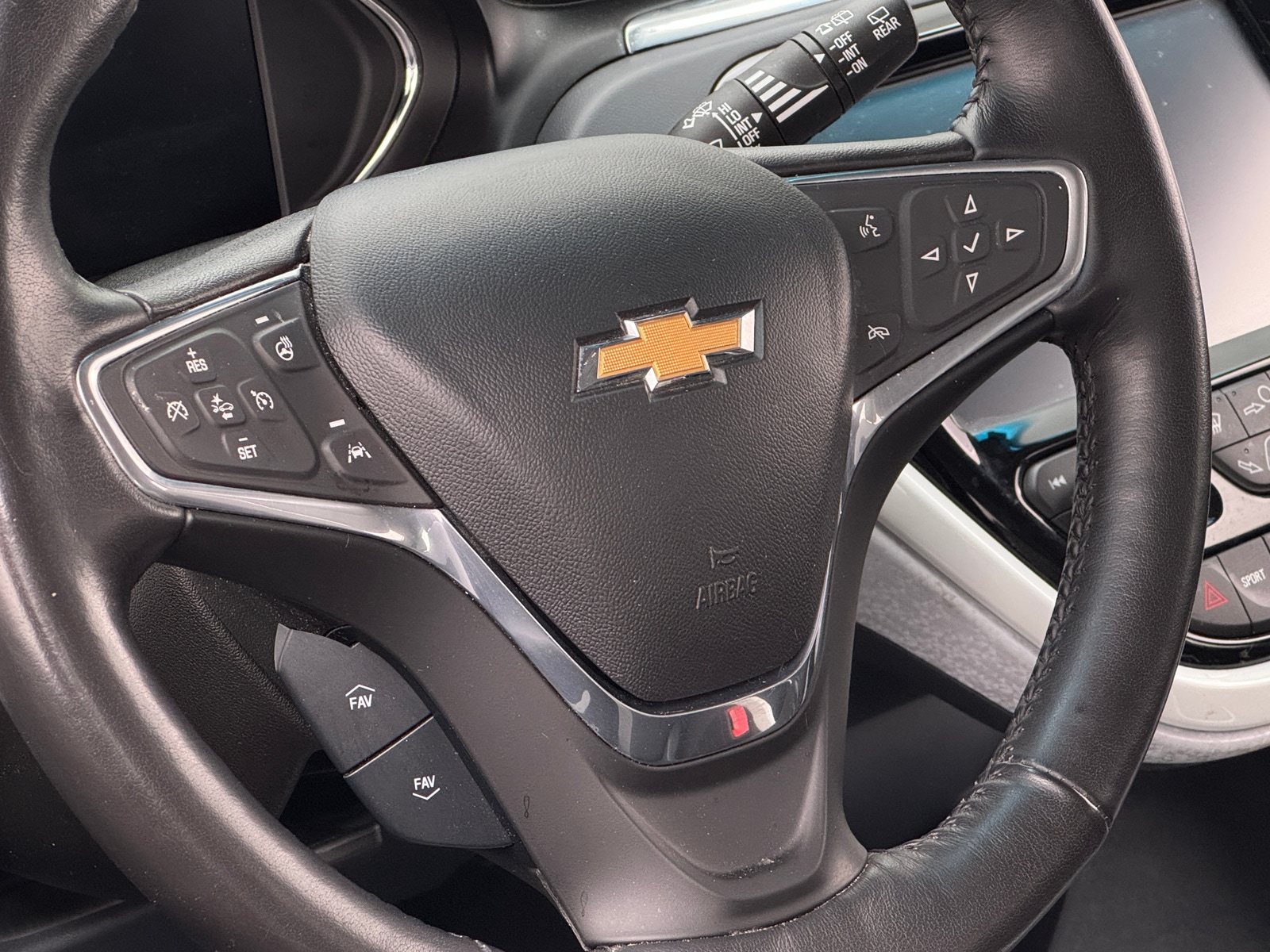 Thumbnail: 2020 Chevrolet Bolt EV - 5