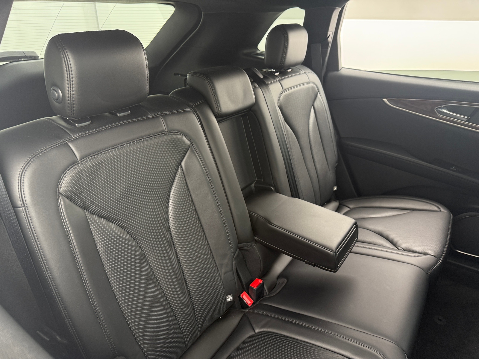 Thumbnail: 2019 Lincoln Nautilus - 5