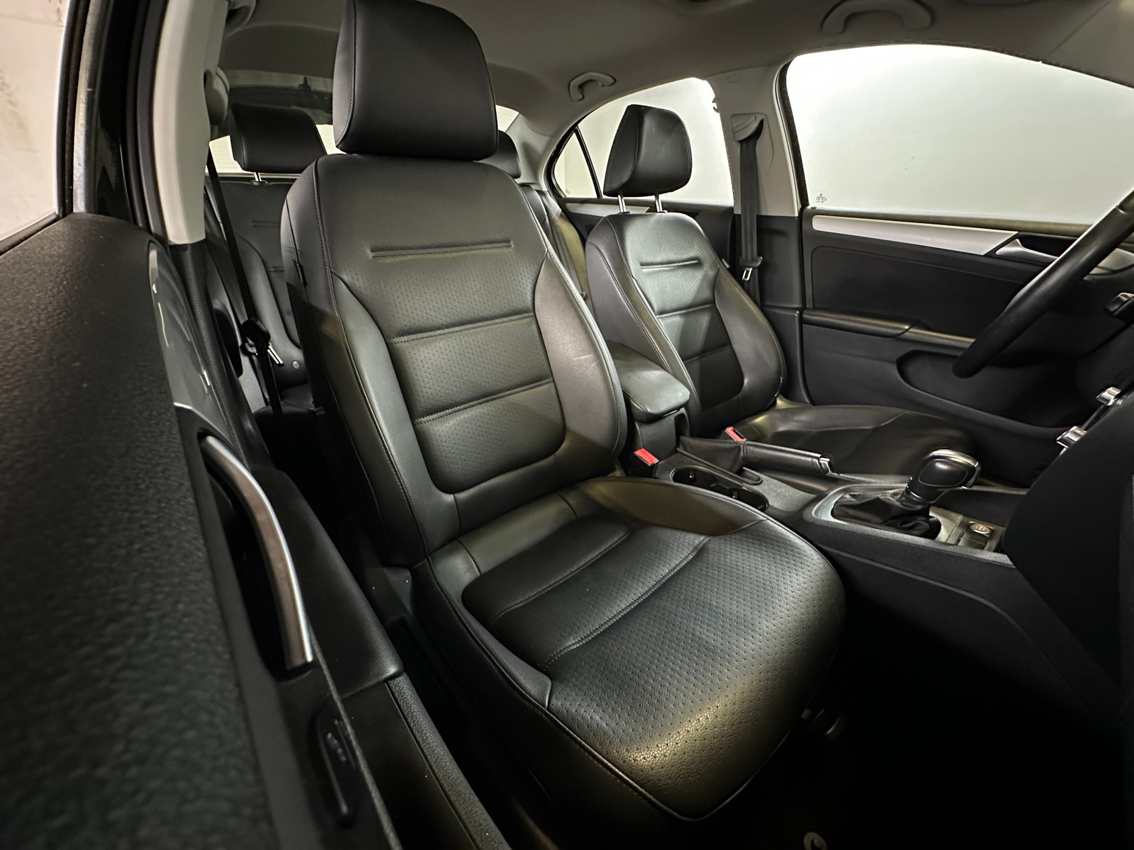 Thumbnail: 2014 Volkswagen Jetta - 2