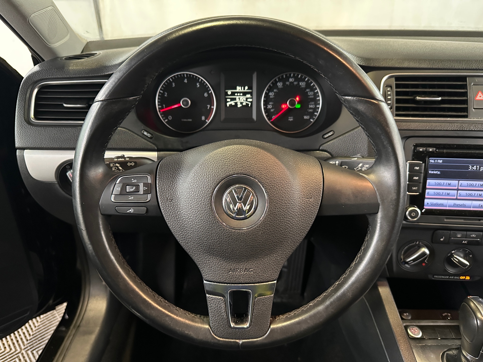Thumbnail: 2014 Volkswagen Jetta - 5